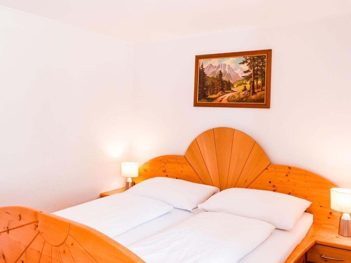 Scenic Apartment In Rattenberg Near Reintaler See Lake Exterior photo